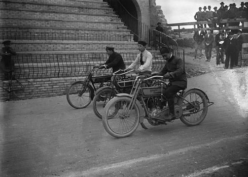Corrida de motociclos, 1915, Joshua Benoliel