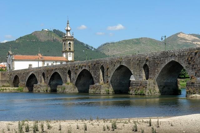 Ponte de Lima - Foto de Osvaldo Gago, wikipédia