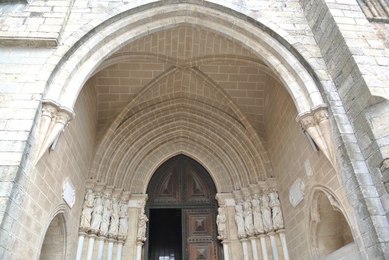 Portal principal Sé de Évora