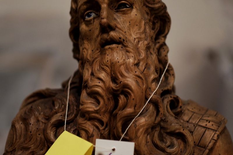 Este Santo Onofre (século XVIII) em madeira, de José de Almeida, ainda aguarda restauro [DR]