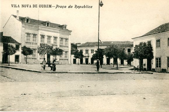 Praça da República com Casa do Administrador ao fundo