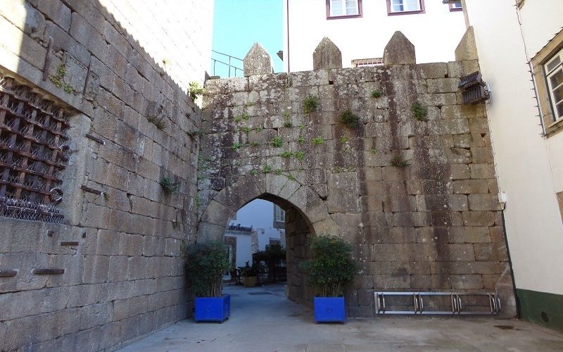 Arco da Porta Nova, o acesso à Judiaria de Ponte de Lima