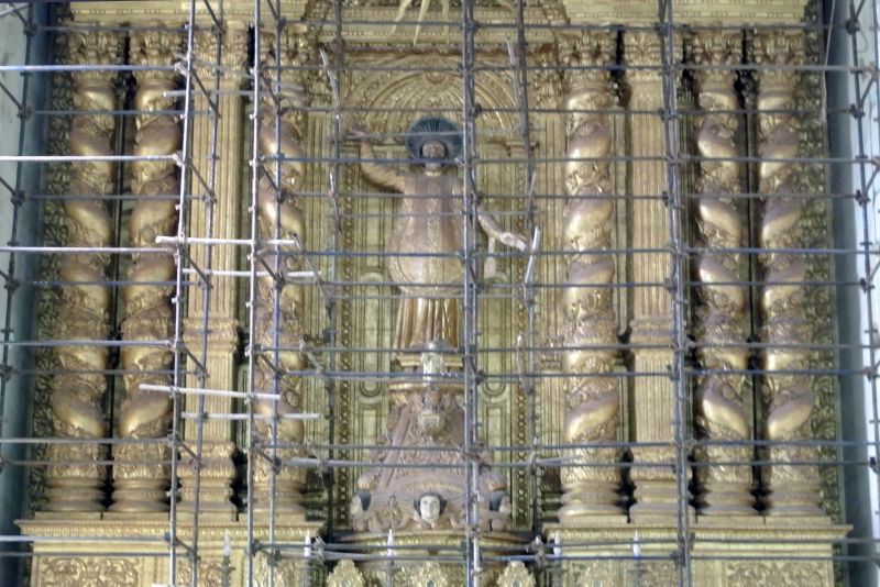Altar da Igreja do Bom Jesus (foto Helena Serra 2014)