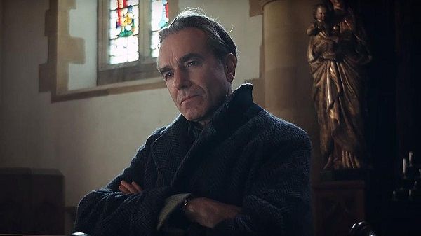 O ator Daniel Day-Lewis no filme Linha Fantasma de Paul Thomas Anderson, com estreia em janeiro. O ator Daniel Day-Lewis no filme Linha Fantasma de Paul Thomas Anderson, com estreia em janeiro.