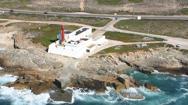 Farol do Cabo Raso Foto: Direção de Faróis Farol do Cabo Raso Foto: Direção de Faróis