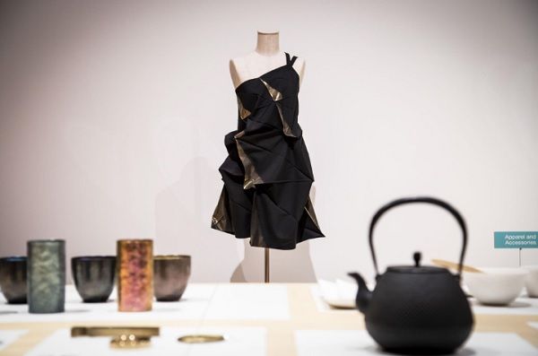 Vestido N.º1 de Issey Miyake_André Rodrigues Vestido N.º1 de Issey Miyake_André Rodrigues