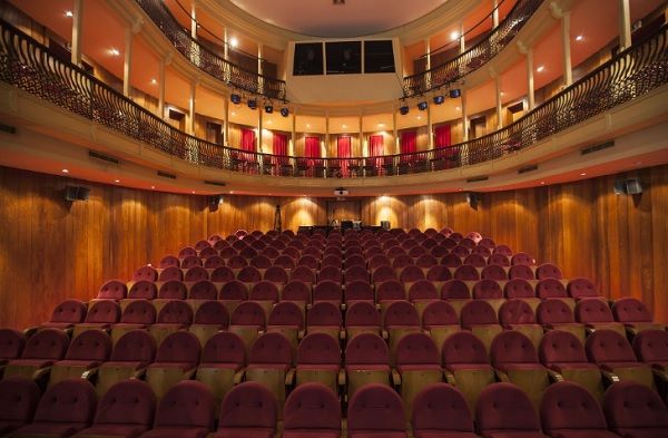 O Teatro Viriato tem uma lotação de 280 lugares_Adriano Miranda O Teatro Viriato tem uma lotação de 280 lugares_Adriano Miranda