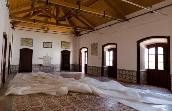 Outros dos estúdios do convento, onde Rui Horta e a sua equipa tinham já feito obras no teto_Andreia Carvalho Outros dos estúdios do convento, onde Rui Horta e a sua equipa tinham já feito obras no teto_Andreia Carvalho