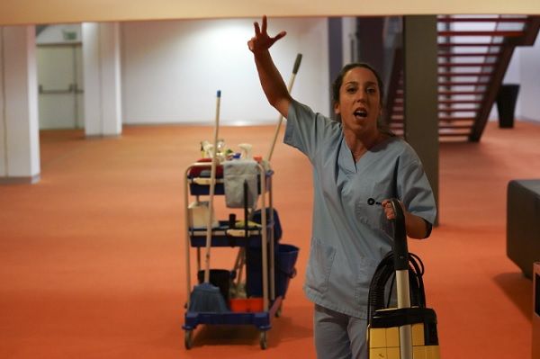Do Avesso, de Manuela Ferreira, é uma visita guiada a espetáculos do centro Cultural Vila Flor a que o público habitualmente não tem acesso DR Do Avesso, de Manuela Ferreira, é uma visita guiada a espetáculos do centro Cultural Vila Flor a que o público habitualmente não tem acesso DR