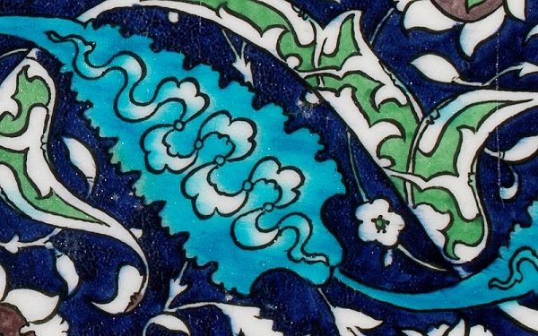 Friso de azulejos com arabescos - Síria, Damasco, período otomano, final do século XVI ou início do século XVII. Coleção do Fundador