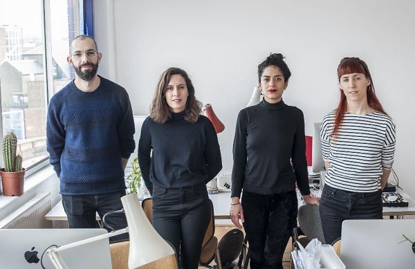 O coletivo de design multidisciplinar The Decorators fundado por Suzanne O'Connell, Xavi Llarch Font, Carolina Caicedo e Mariana Pestana O coletivo de design multidisciplinar The Decorators fundado por Suzanne O'Connell, Xavi Llarch Font, Carolina Caicedo e Mariana Pestana