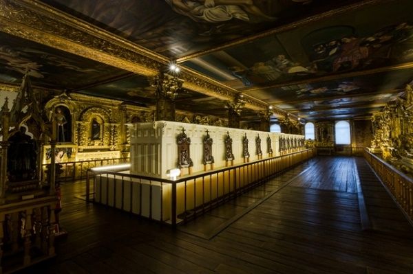 Sala dos Oratórios_ Museu de Lamas, espaço onde decorrerá a inciativa “Restauro ao vivo no Museu” Sala dos Oratórios_ Museu de Lamas, espaço onde decorrerá a inciativa “Restauro ao vivo no Museu”