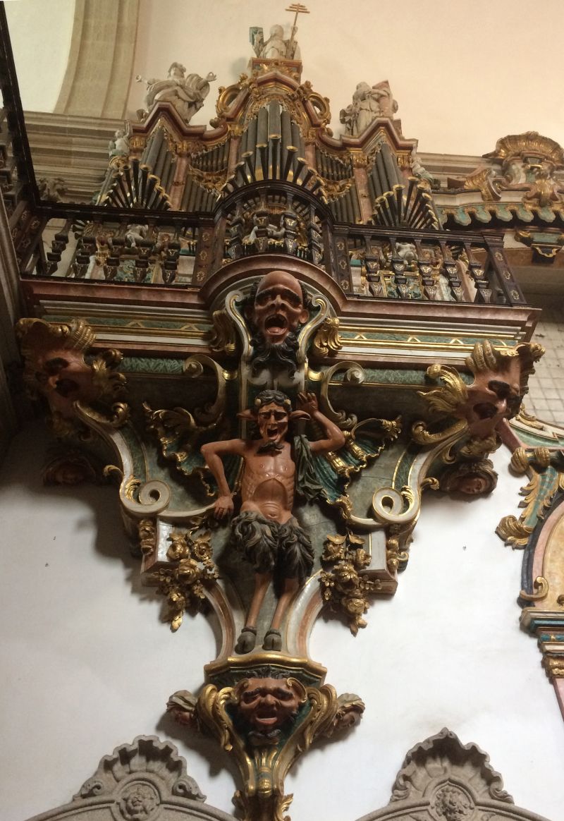 Mosteiro de S. Miguel de Refojos (órgão esquerda) Mosteiro de S. Miguel de Refojos (órgão esquerda)
