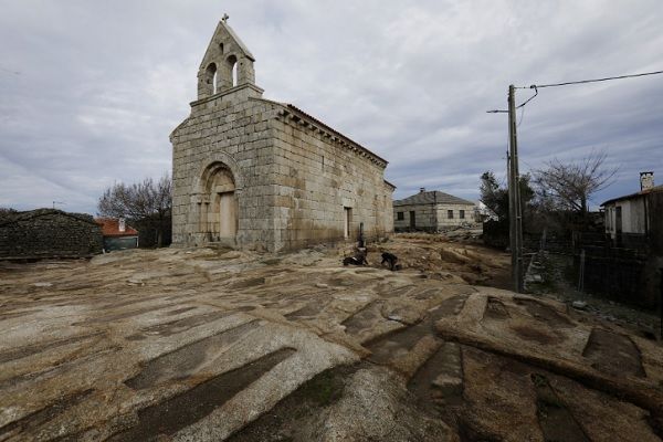 Na aldeia de Moreira de Rei, no concelho de Trancoso, foram encontradas 550 sepulturas antropomórficas_ Miguel Pereira da Silva/Lusa