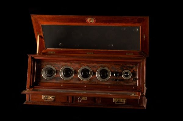 1920 - Recetor de Rádio_Cláudia Damas 1920 - Recetor de Rádio_Cláudia Damas