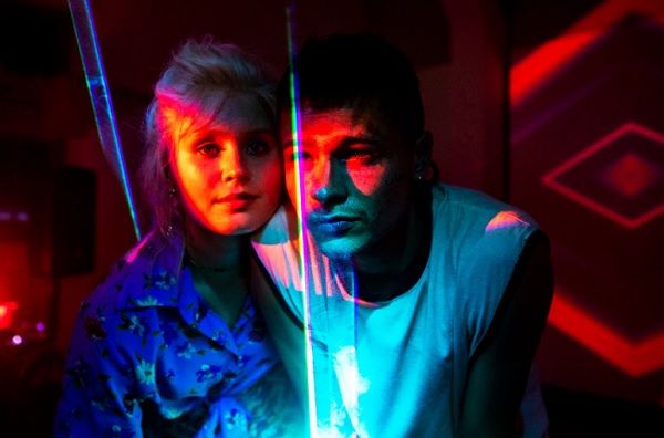 Babyteeth, de Shane Murphy DR Babyteeth, de Shane Murphy DR