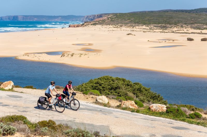 A pedalar pelo Algarve: aqui, Aljezur, Carrapateira DR