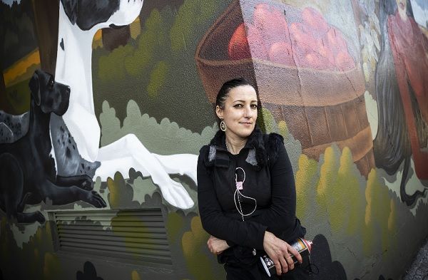 A artista Rafi pintou um mural na Rua de Vilar_Nelson Garrido A artista Rafi pintou um mural na Rua de Vilar_Nelson Garrido