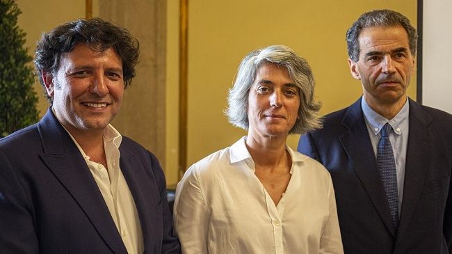 Pedro Félix com a ministra da Cultura, Graça Fonseca, e o ministro da Ciência, Manuel Heitor, na apresentação do plano de ação do Arquivo Nacional do Som. Foto: Governo Pedro Félix com a ministra da Cultura, Graça Fonseca, e o ministro da Ciência, Manuel Heitor, na apresentação do plano de ação do Arquivo Nacional do Som. Foto: Governo