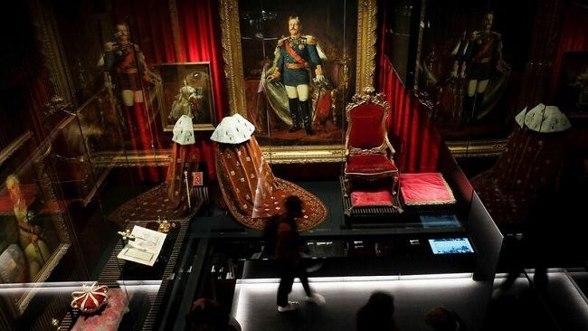 Núcelo do museu dedicado às insígnias régias, onde está o quadro de D. Carlos pintado por José Malhoa © Paulo Sprangler/Global Imagens Núcelo do museu dedicado às insígnias régias, onde está o quadro de D. Carlos pintado por José Malhoa © Paulo Sprangler/Global Imagens