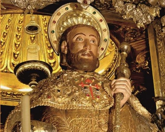 Imagem de Santiago Apóstolo na capela da cidade de Santiago de Compostela
