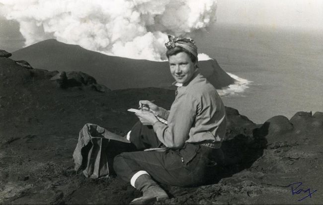 Raquel Soeiro de Brito não passou despercebida no Faial quando ali aterrou para estudar a erupção do vulcão dos Capelinhos_Salvador Fernandes Raquel Soeiro de Brito não passou despercebida no Faial quando ali aterrou para estudar a erupção do vulcão dos Capelinhos_Salvador Fernandes
