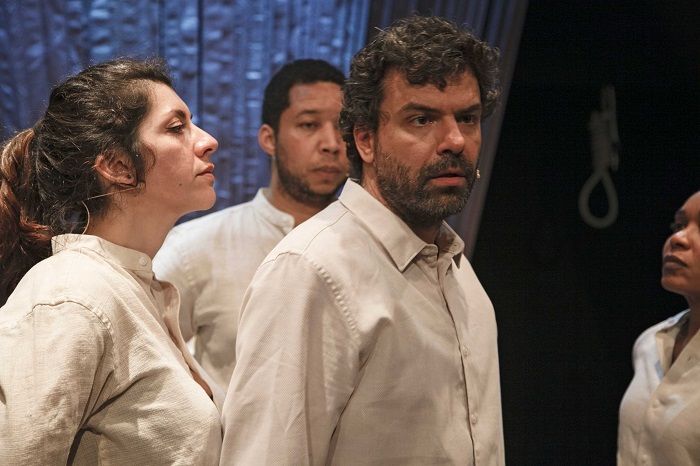 Companhia Cegada estreia a peça "Num país onde não querem defender os meus direitos eu não quero viver", de Jorge Silva Melo