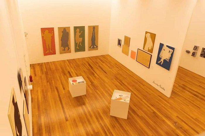 No MUDAS - Museu de Arte Contemporânea da Madeira, a Exposição “Como uma Ilha sobre o Mar: Lourdes Castro" presta homenagem à conceituada artista plástica que faleceu no início de 2022