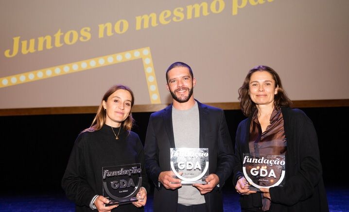 Os atores Lua Michel, Tomás Alves e Ana Padrão. © Aline Macedo