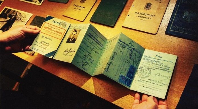 Passaportes de judeus salvos por Aristides de Sousa Mendes [Foto: Sousa Mendes Foundation]
