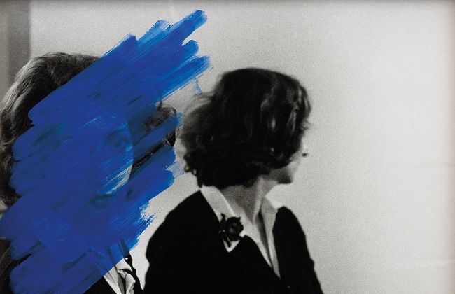 Helena Almeida, Pintura Habitada, 1975. Col. Banco Privado Português, S.A. – Em Liquidação, em depósito na Fundação de Serralves – Museu de Arte contemporânea, Porto. Fotografia: Filipe Braga Helena Almeida, Pintura Habitada, 1975. Col. Banco Privado Português, S.A. – Em Liquidação, em depósito na Fundação de Serralves – Museu de Arte contemporânea, Porto. Fotografia: Filipe Braga