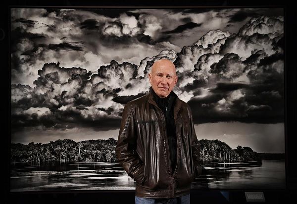 Sebastião Salgado na apresentação da exposição Amazónia, no Science Museum, em Londres. Foto: Facundo Arrizabalaga/EPA