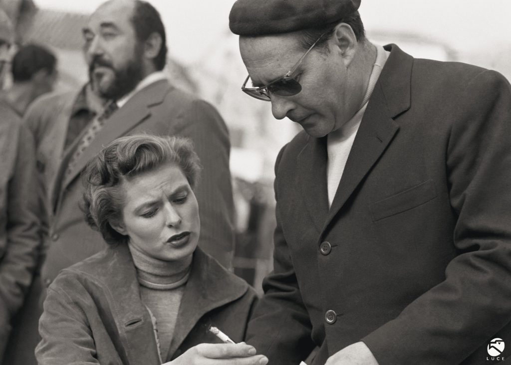 Rossellini com Ingrid Bergman durante a rodagem de 'Viagem em Itália' (1954) Rossellini com Ingrid Bergman durante a rodagem de 'Viagem em Itália' (1954)