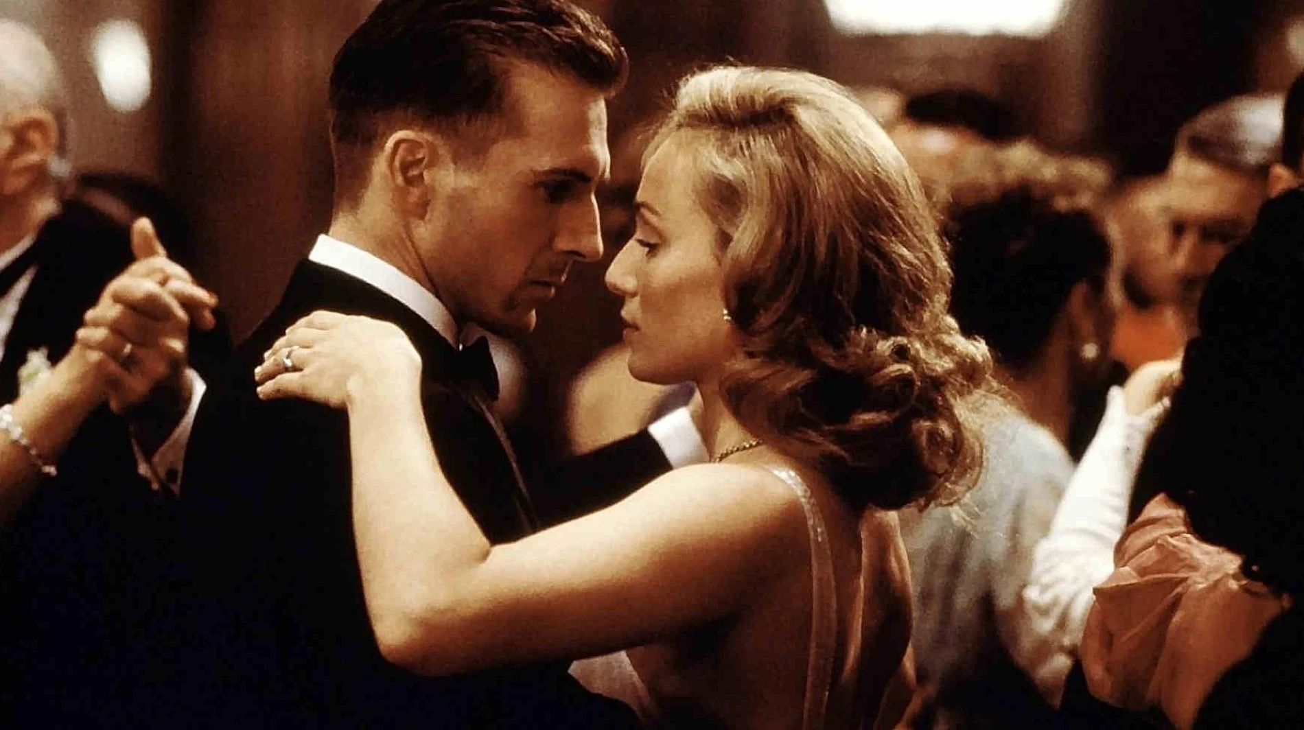 "O Paciente Inglês" de Anthony Minghella "O Paciente Inglês" de Anthony Minghella